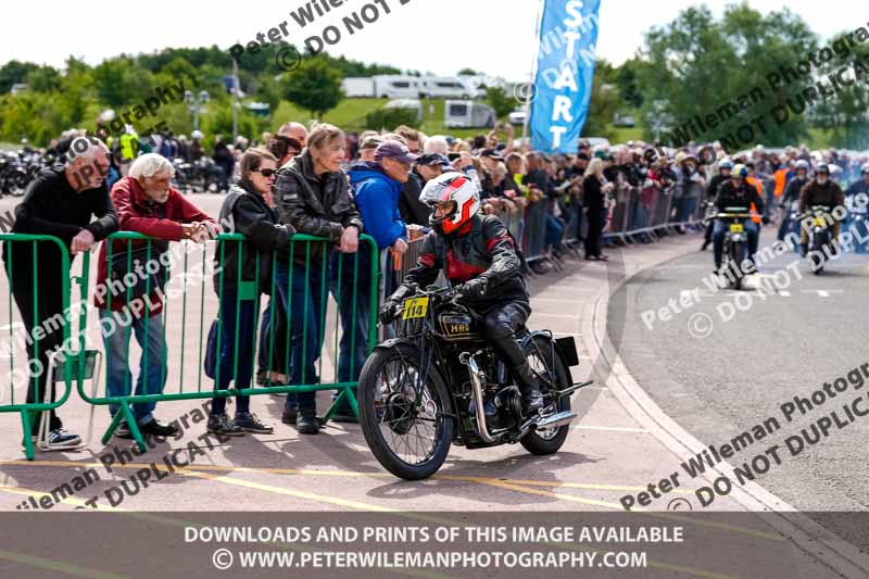 Vintage motorcycle club;eventdigitalimages;no limits trackdays;peter wileman photography;vintage motocycles;vmcc banbury run photographs